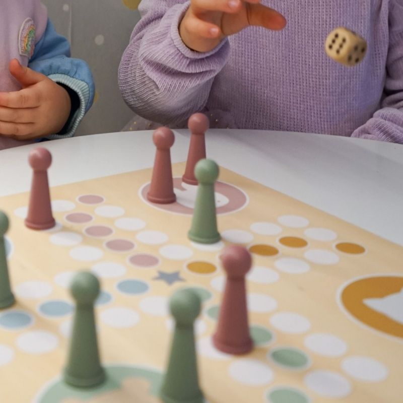 Jeu de petits chevaux en bois Jabadabado Ambiance 6