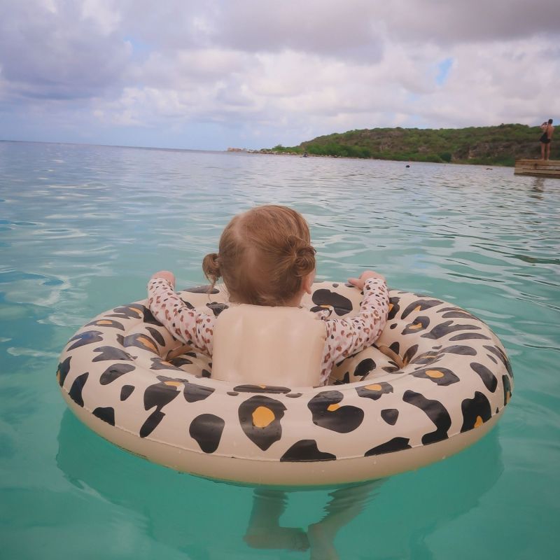 Bouée bébé Léopard beige Swim Essentials Ambiance 3