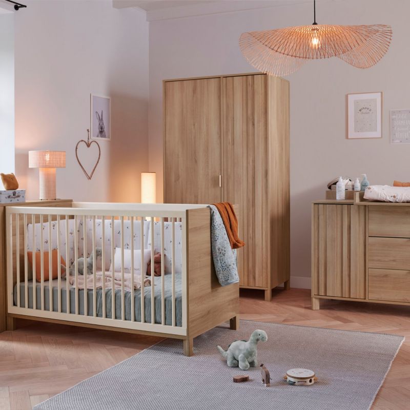 Lit bébé évolutif 70x140 cm avec 2 pans de transformation Calypso Galipette Ambiance 2