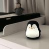 Mini veilleuse LED silicone Pelle le pingouin  par Filibabba