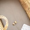 Drap housse en coton bio pour landau Gris tourterelle (76 x 30 cm) Kadolis Ambiance 2