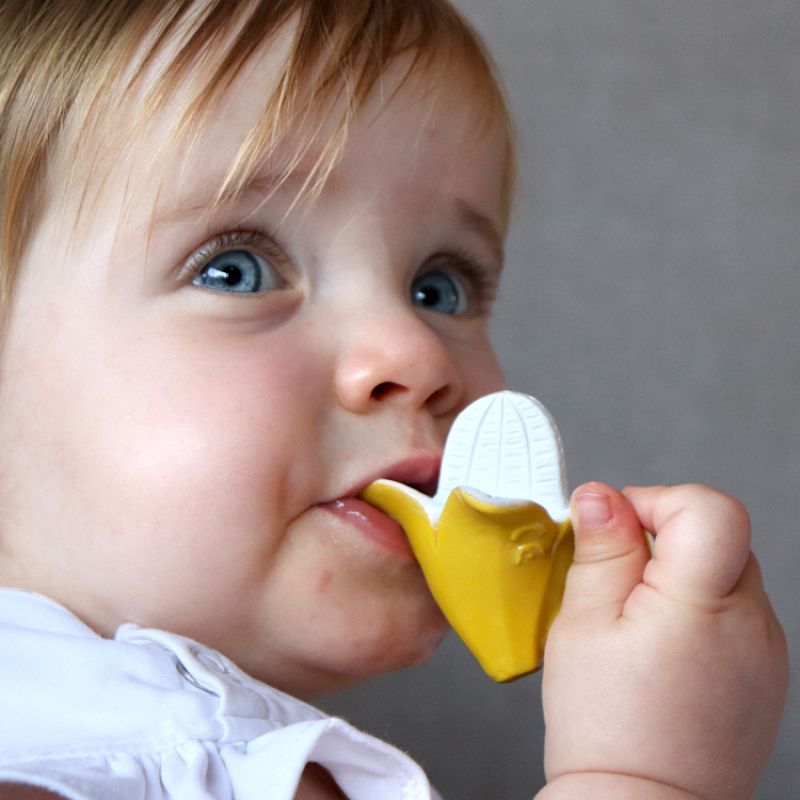 Mini jouet de dentition en latex Anita la banane Chewy to go Oli & Carol Produit 4