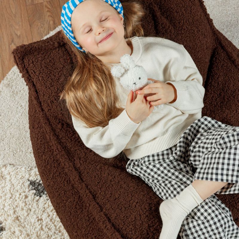 Fauteuil pouf Warm Hazel molletonné Wigiwama Ambiance 5