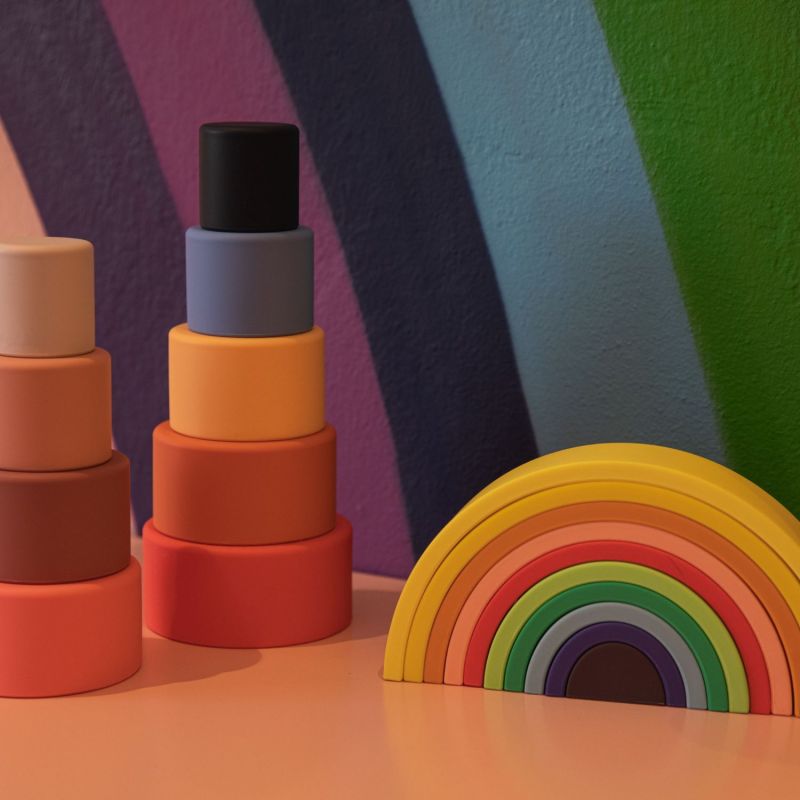 Jouet de dentition en silicone Arc en ciel grand modèle Little L Ambiance 7