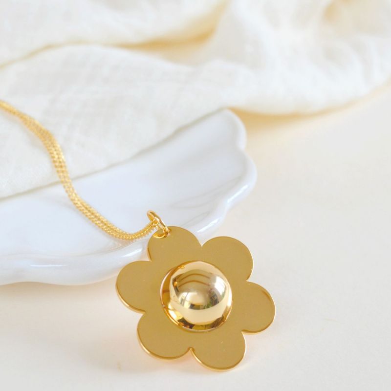 Bola de grossesse Pâquerette chaîne (or jaune 18 carats) Pleine Lune Ambiance 3