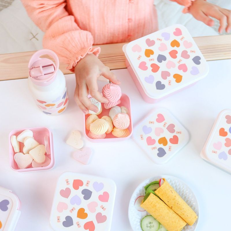 Lot de 4 boîtes à goûter Cœurs A Little Lovely Company Ambiance 5