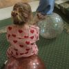 Ballon sauteur à paillettes Cherry Konges Slojd Ambiance 3