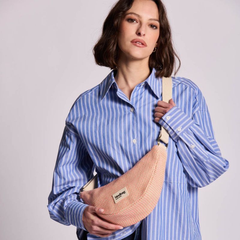 Sac banane Andrea Tressage Corail Hindbag Ambiance 6