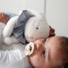 Peluche lapin Cloud (34 cm) Walking Mum Ambiance 7