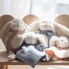 Peluche lapin Cloud (34 cm) Walking Mum Ambiance 9