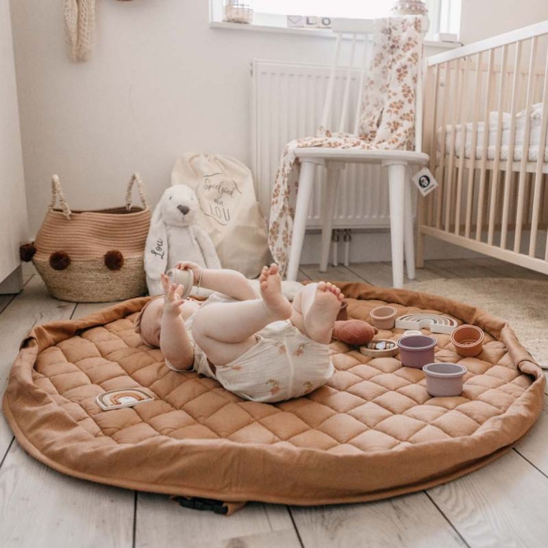 Tapis de jeu 2 en 1 Noomad Organic Soft Tawny Brown Play&Go Ambiance 8