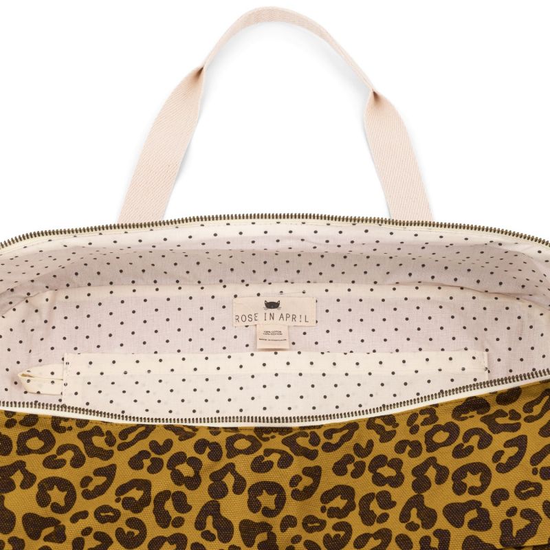 Sac à langer Raphaël Graou Caramel Rose in April Produit ouvert 3