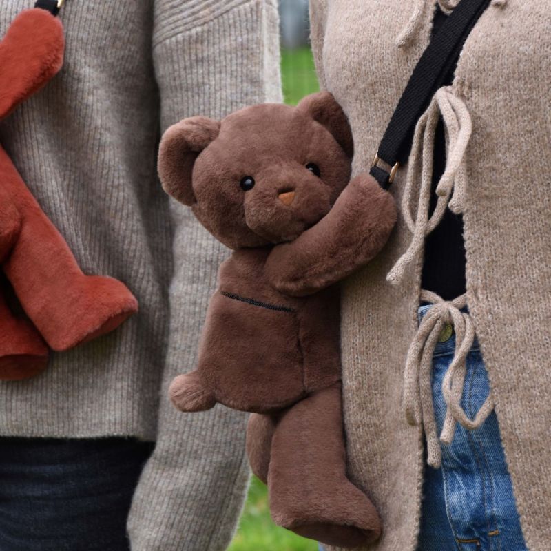 Sac bandoulière Doudou Ours marron glacé (30 cm) Doudou et Compagnie Ambiance 2