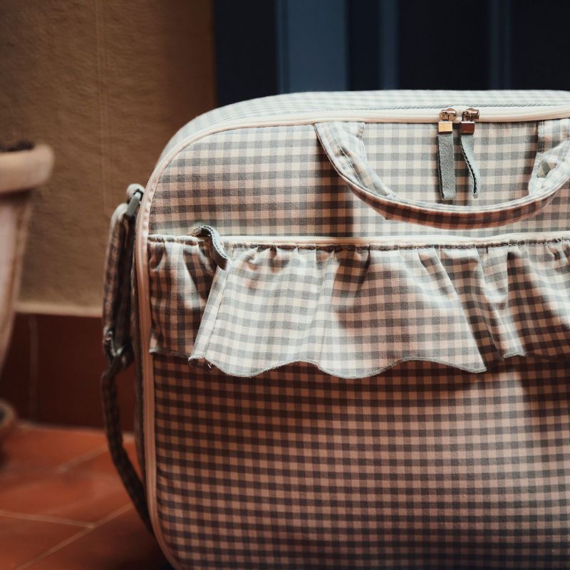 Valise de maternité Praliné Vichy Matcha Walking Mum Ambiance 8