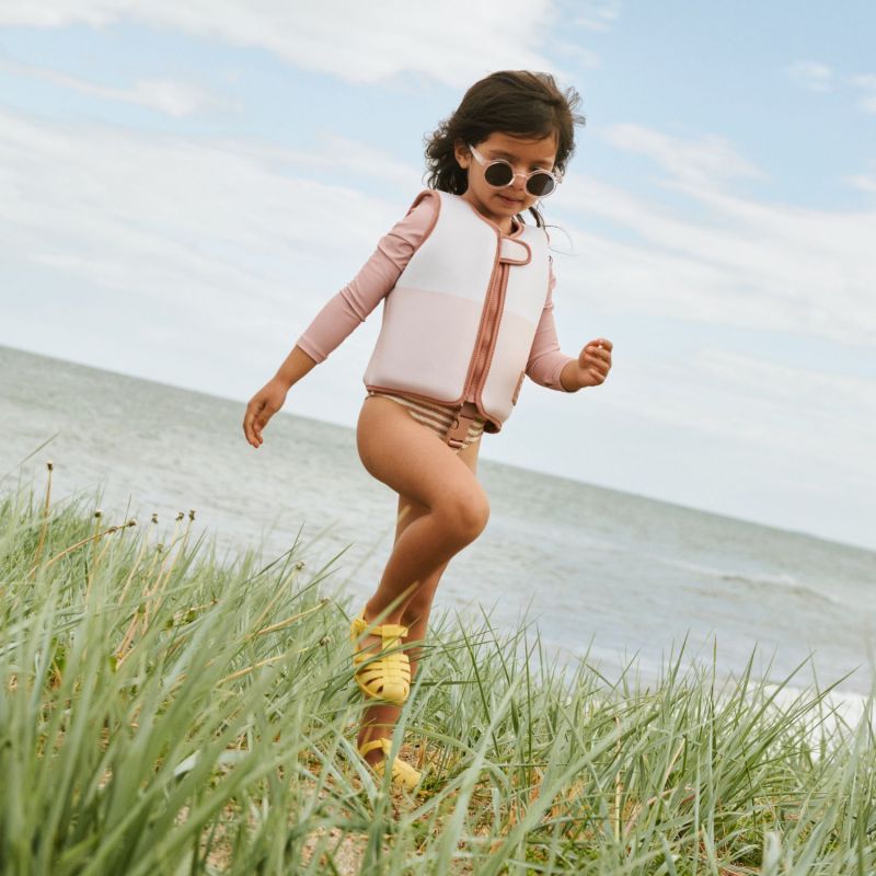 Gilet de natation Dove manches longues Tuscany Rose (3-4 ans) Liewood Ambiance 6