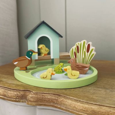 Bassin à canards en bois (18 cm)