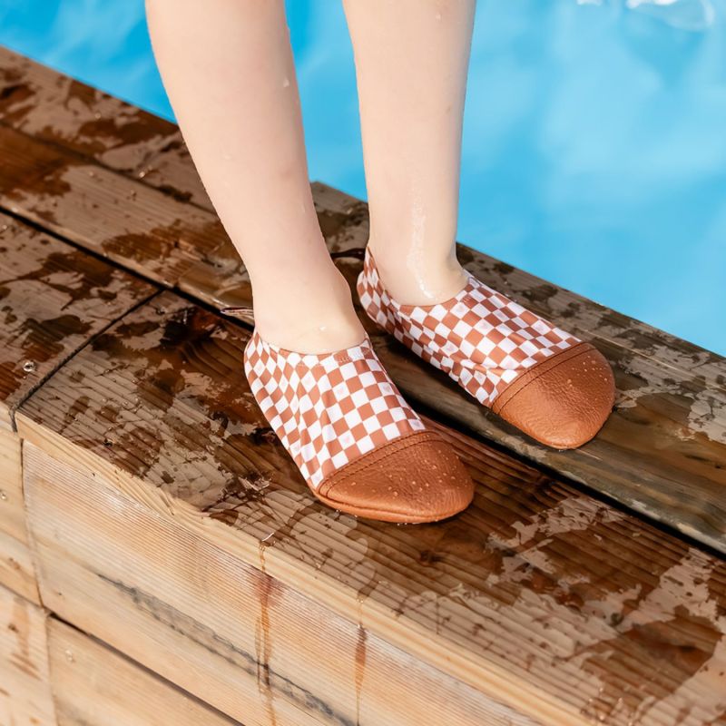 Chaussons tout-terrain Les Petits Damiers (pointures 21-23) Les Pas Petits Ambiance 3