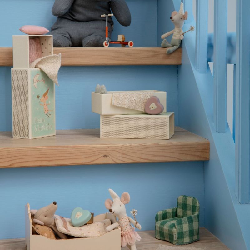 Souris fée des dents Petite soeur dans une boîte d'allumettes Maileg Ambiance 2