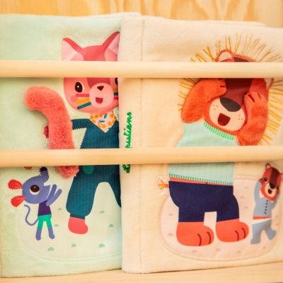 Livre d'activités en tissu Jack Cache-Cache