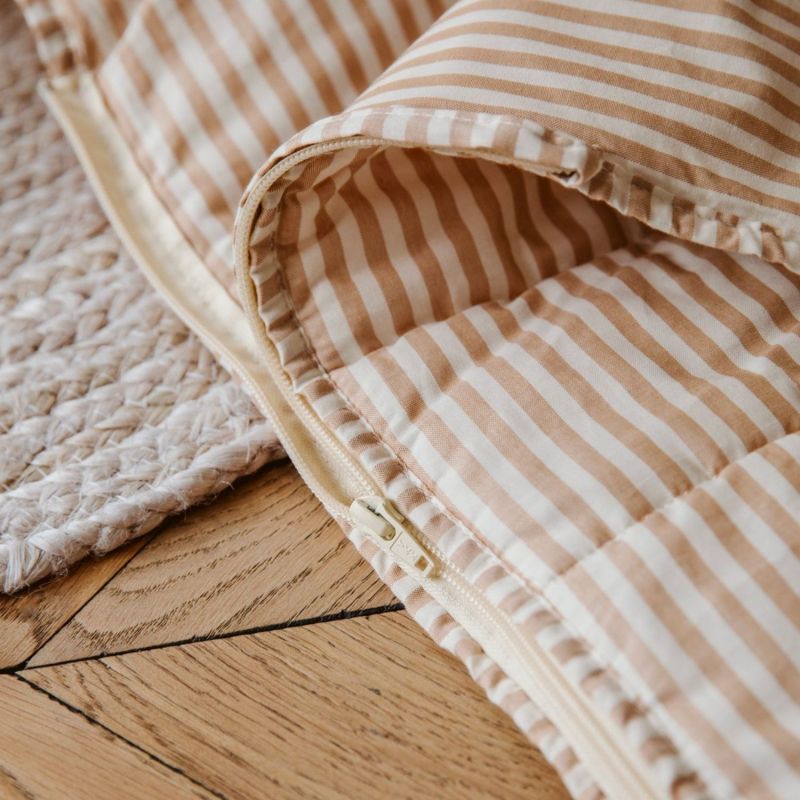 Sac de couchage en coton bio Rayé Ambre (70 x 130 cm) Kadolis Ambiance 4