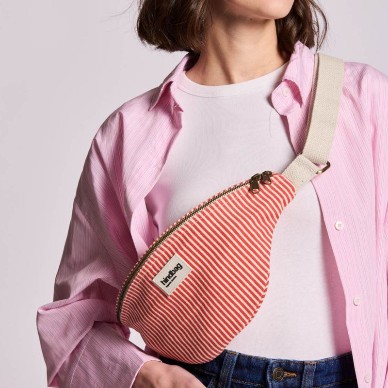 Sac banane Olivia Rayures Fines Rouge Hindbag Ambiance 5