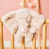 Mini peluche musicale Fanfan l'éléphant Sable (25 cm) Nattou Ambiance 2