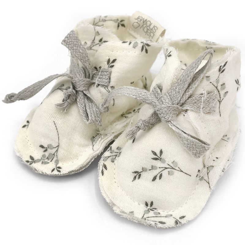 Chaussons de naissance en coton Olive Bloom (0-1 mois) Babyshower Produit 1 grande taille