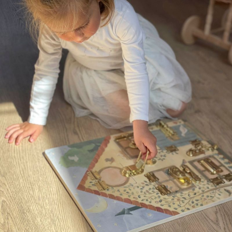 Tableau d'activités Maison des lapins (40 x 30 cm) Egmont Toys Ambiance 2