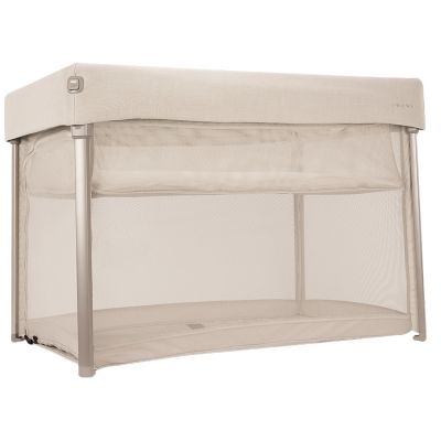 Lit parapluie PAAL avec drap en coton bio et moustiquaire Biscotti