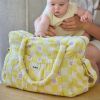 Sac à langer Comme un bonbon Romy damier jaune BEBEL Ambiance 1
