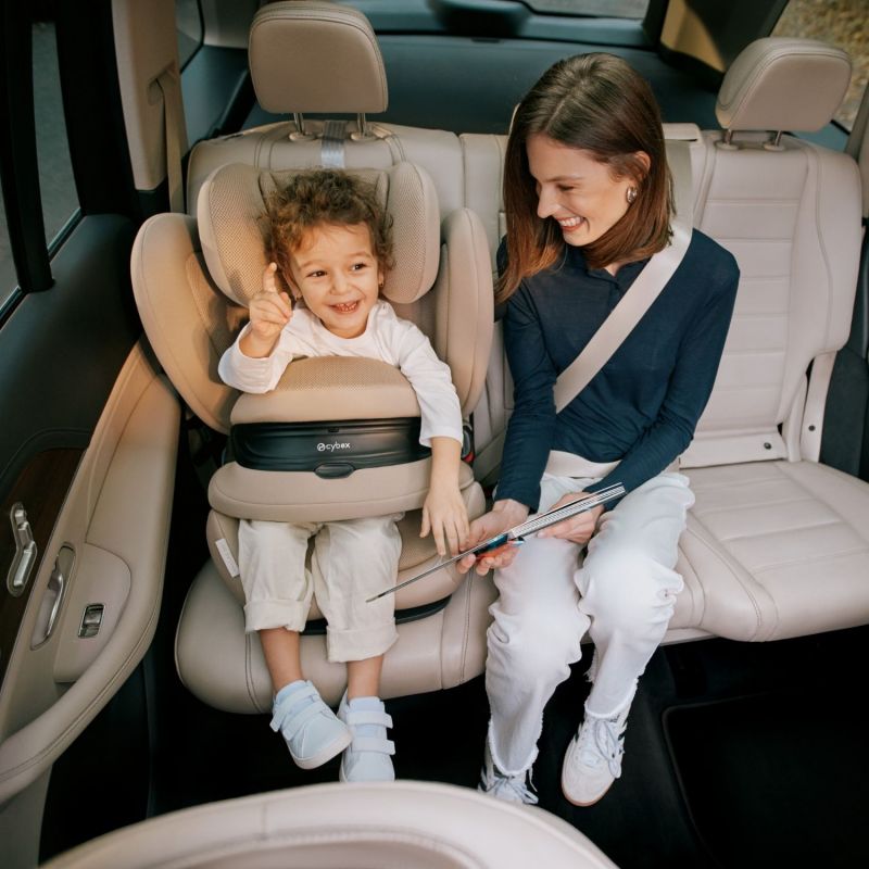 Siège-auto Pallas G3 tissu Plus Moon Black Cybex Ambiance 4