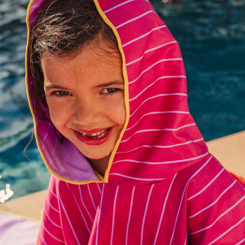 Poncho de plage Bordeaux (60 x 60 cm) Quut Ambiance 4