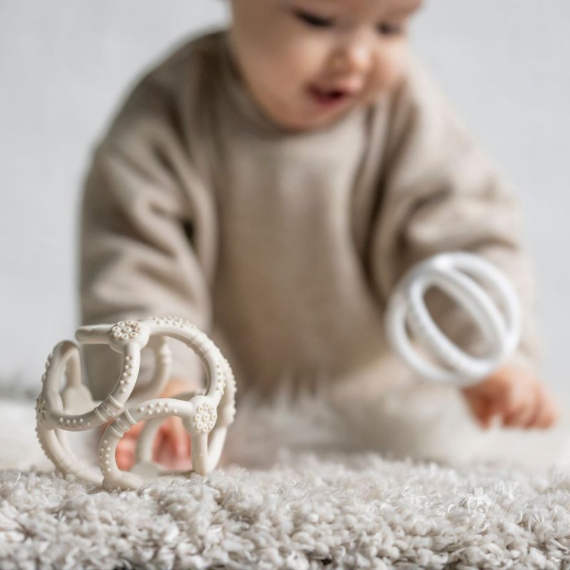 Lot de 2 balles encastrables en silicone Argile Nattou Ambiance 6