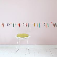 Frise adhésive Plumes multicolores (5 m)  par Mimi'lou