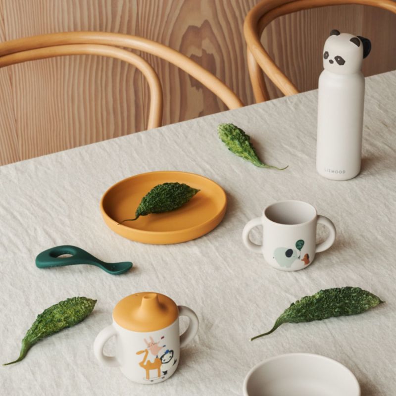 Tasse à bec en silicone Neil Around the world Liewood Ambiance 2