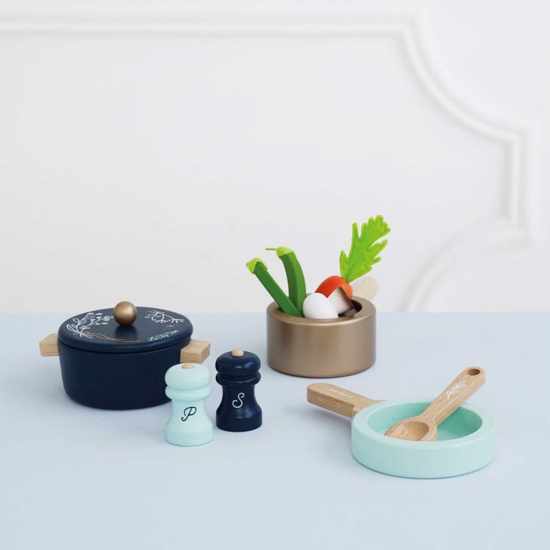 Ensemble de casseroles et poëles en bois FSC Le Toy Van Ambiance 8