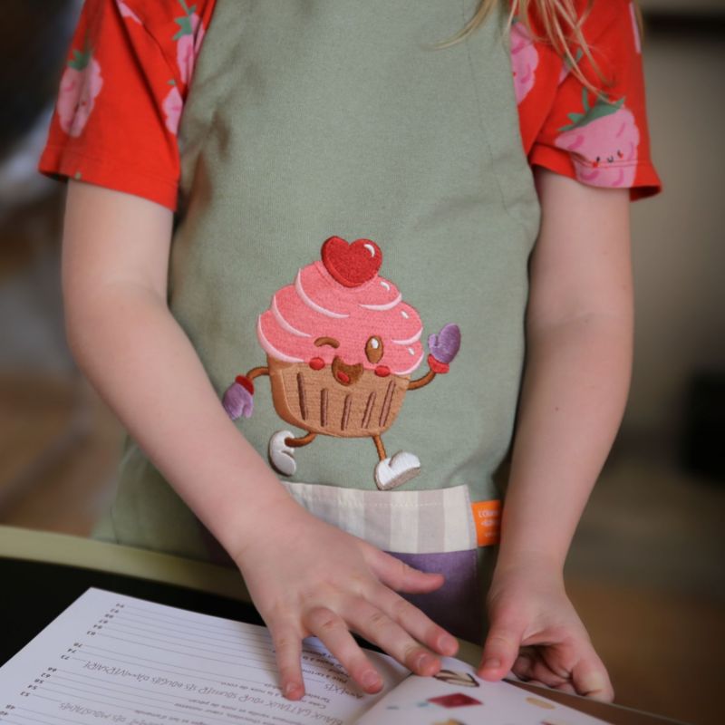 Tablier Kawai Cupcake (6-12 ans) L'oiseau bateau Ambiance 5