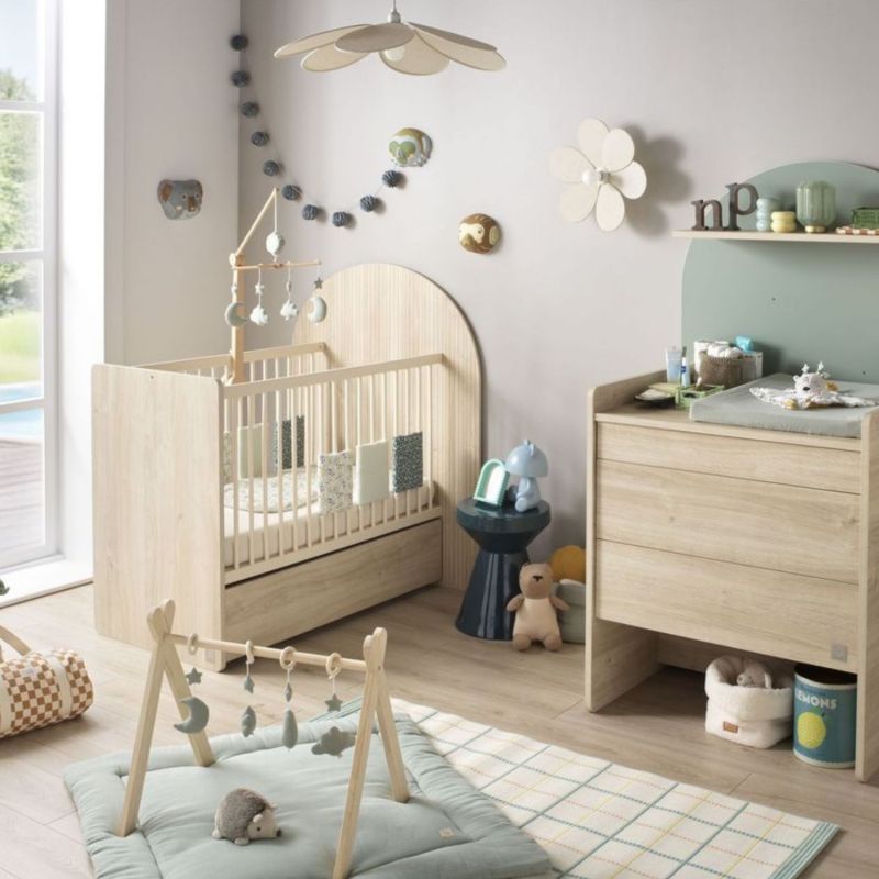 Lit bébé évolutif Arche Chêne strié (60 x 120 cm) Sauthon mobilier Ambiance 6