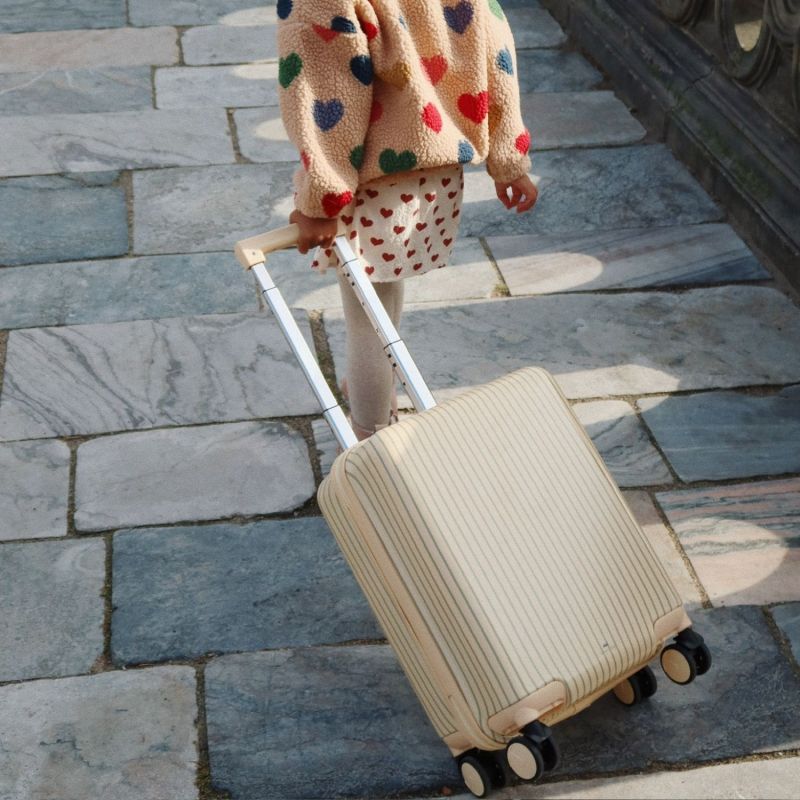 Valise enfant Tea Stripe Konges Slojd Ambiance 2