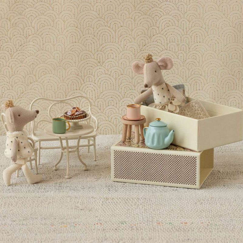 Table banc & chaise Souris Small Blanc cassé Maileg Ambiance 4