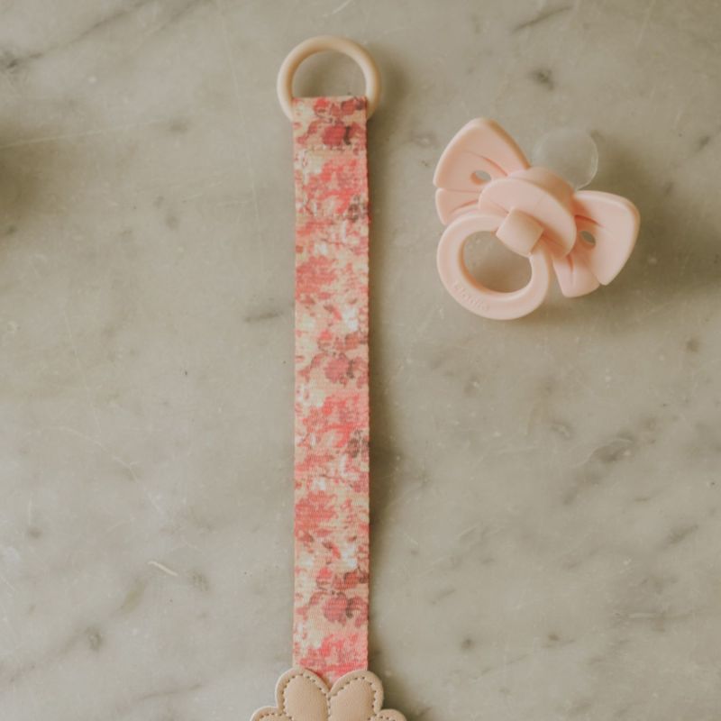 Attache sucette Wood River Rose Elodie Details Ambiance 6