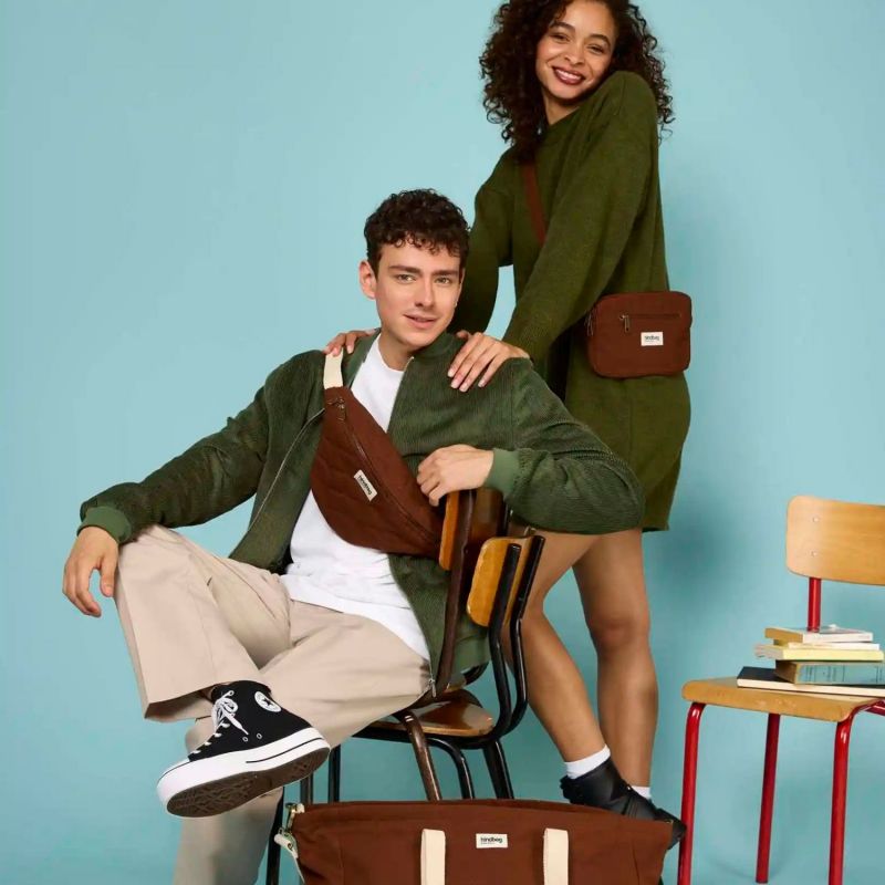 Sac banane Olivia matelassé Chocolat Hindbag Ambiance 2