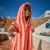 Poncho de bain enfant Elma Rose Orange BEBEL Ambiance 1