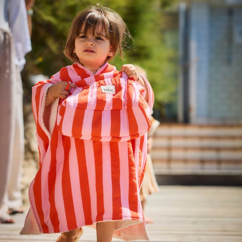 Poncho de bain enfant Elma Rose Orange BEBEL Ambiance 7