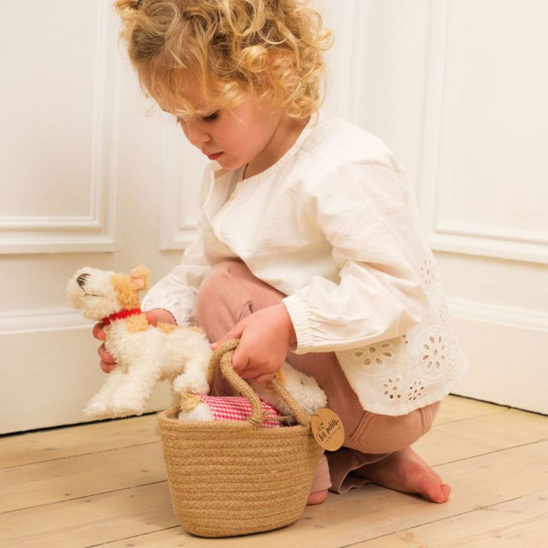 Eliot le chien avec manteau et laisse Egmont Toys Ambiance 7