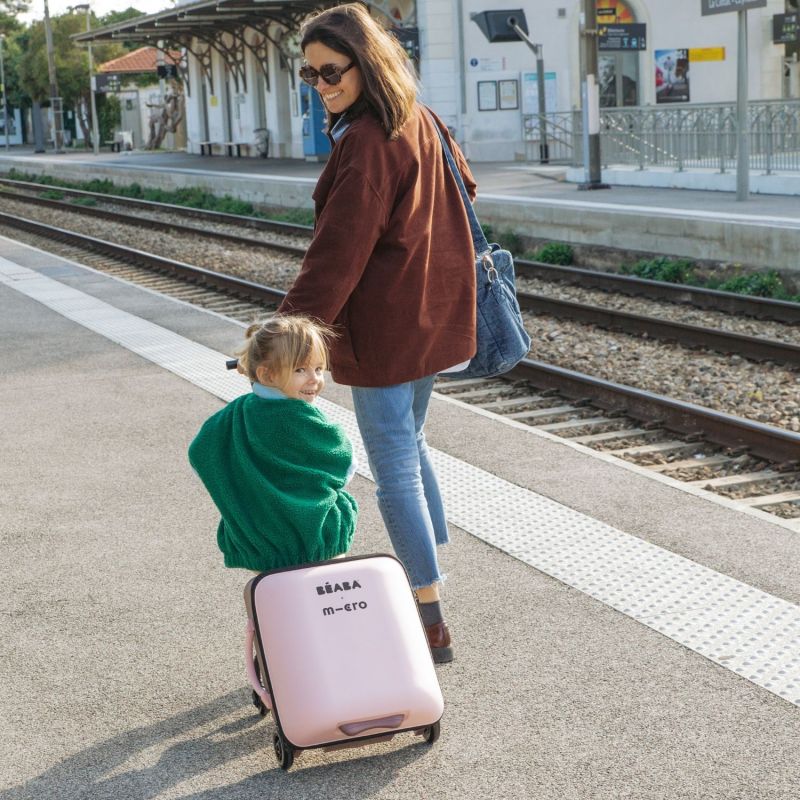 Valise avec assise de voyage Luggage Eazy Guimauve Béaba Ambiance 5