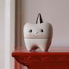 Boîte à dents Tooth blanche  par Konges Slojd