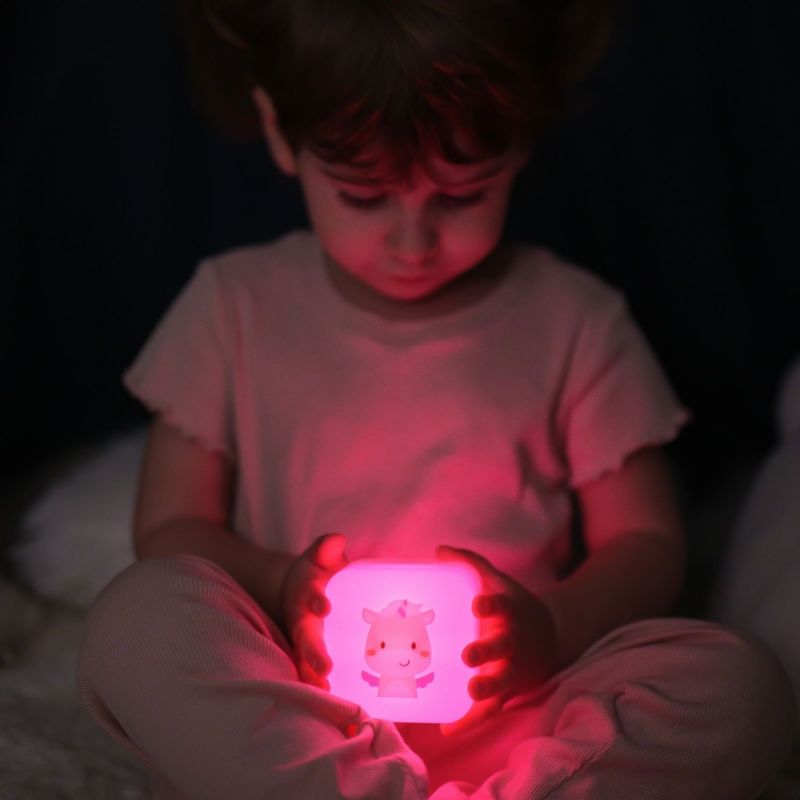 Veilleuse nomade Cube B Lily la Licorne Cloud B Ambiance 5
