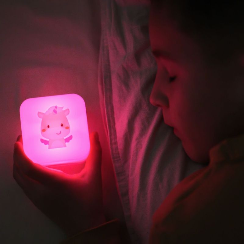 Veilleuse nomade Cube B Lily la Licorne Cloud B Ambiance 6