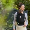 Porte bébé Omni Lite Mesh Onyx Black Ergobaby Ambiance 4